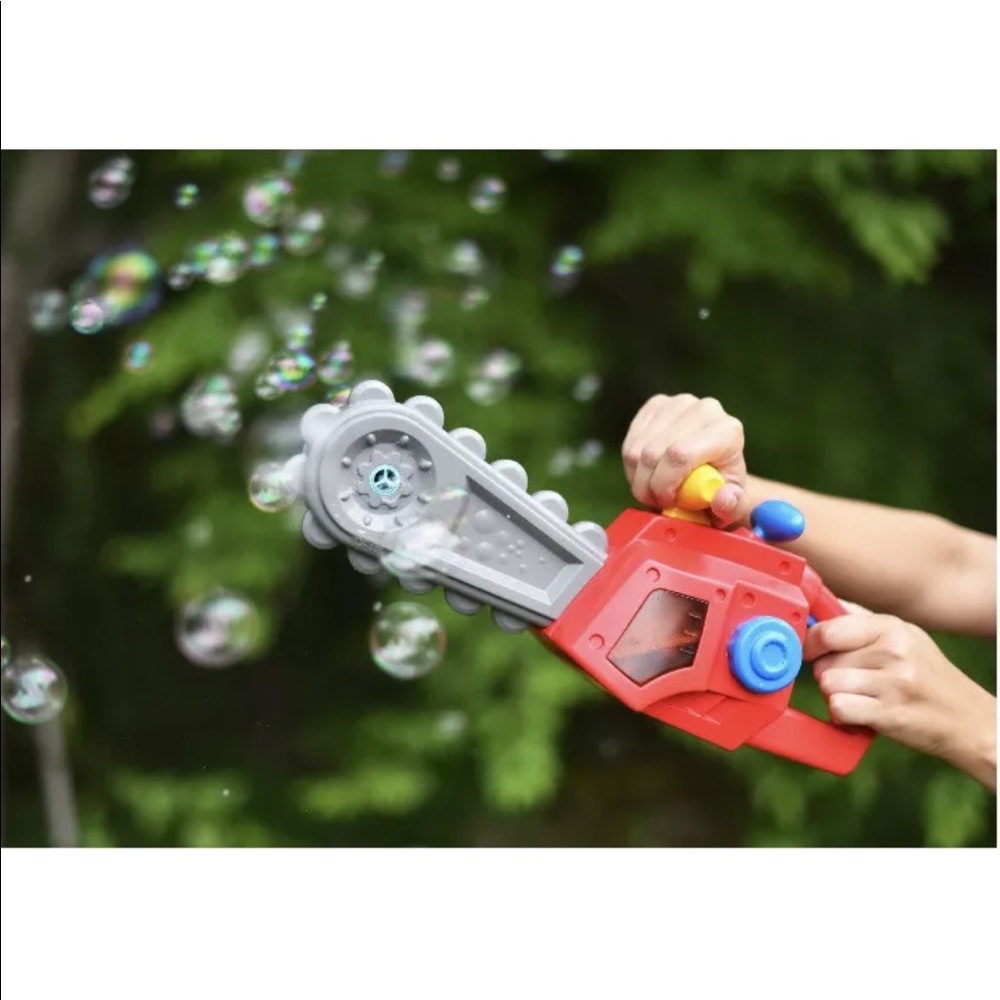 Play Day Bubble N Go Leaf Blower, Bubble Chainsaw - Picture 2 of 4